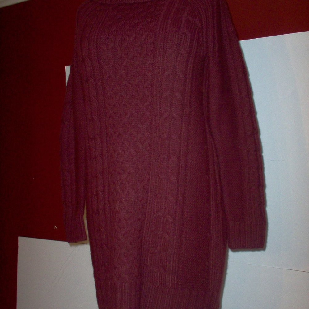 BANANA REPUBLIC COWL NECK  SWEATER- PRE- OWNED